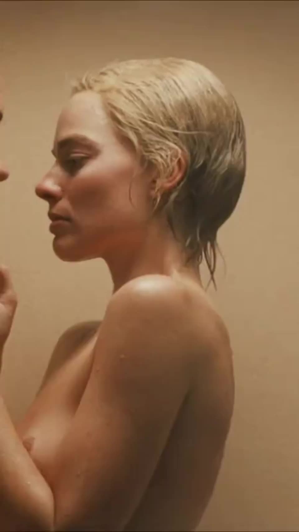 Margot Robbie in Dreamland (2019) - free porn video