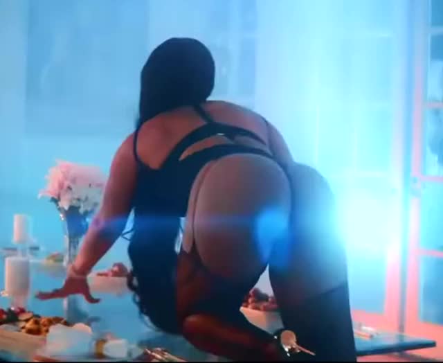 Megan Thee Stallion ready to be taken from behind. - free porn video