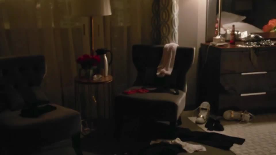 Birthday Babe: Lisa Bonet in Ray Donovan [S4E4-2016] - free porn video