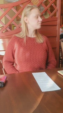 It's kind of a restuarant for the older generation, so I decided to vac some entertainment for them. Kisses [GIF] - free porn video