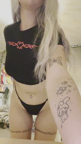I've got a cute booty for you to snack on - free porn video