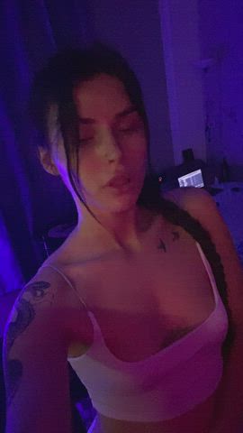 What do you think is the sexiest part of my body? - free porn video