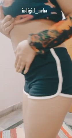 Desi girl playing herself - free porn video