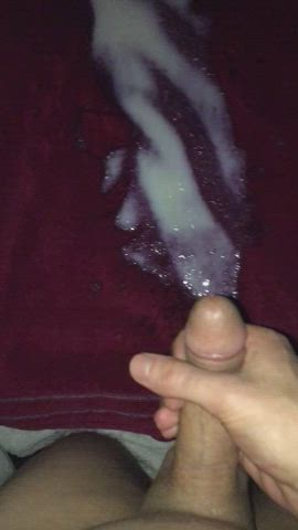 Insane cumshot 😳 - free porn video