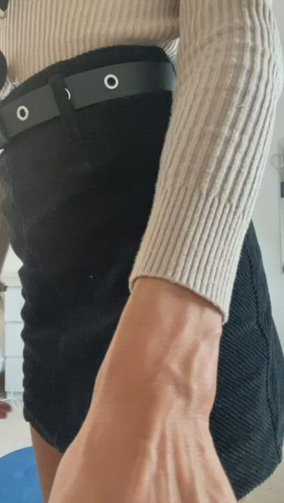 A little strip just so I can show all of you my asshole 😏🍩 - free porn video