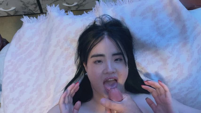 Love to get cummed on - free porn video
