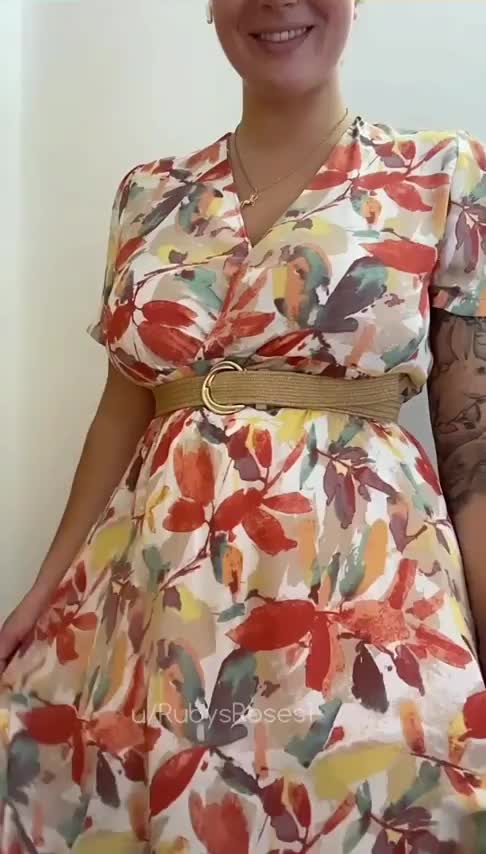 Sundress season never ends on Reddit 😍 - free porn video