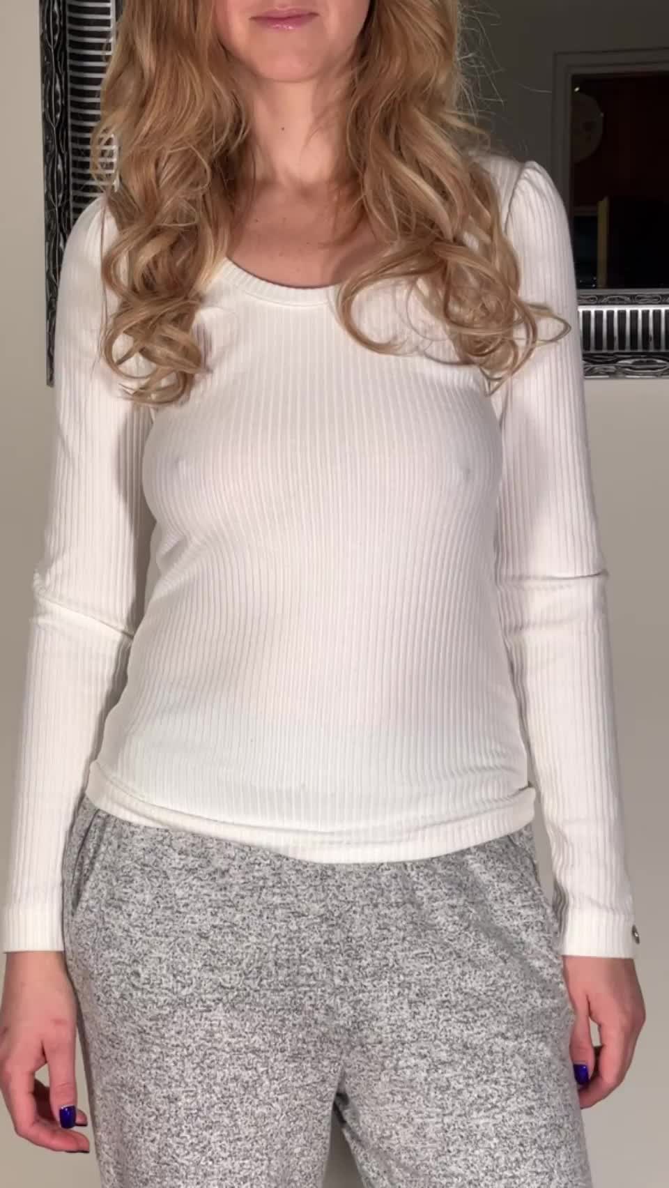 Pussy hair, don't care. I'm rocking the natural look and feeling great - free porn video