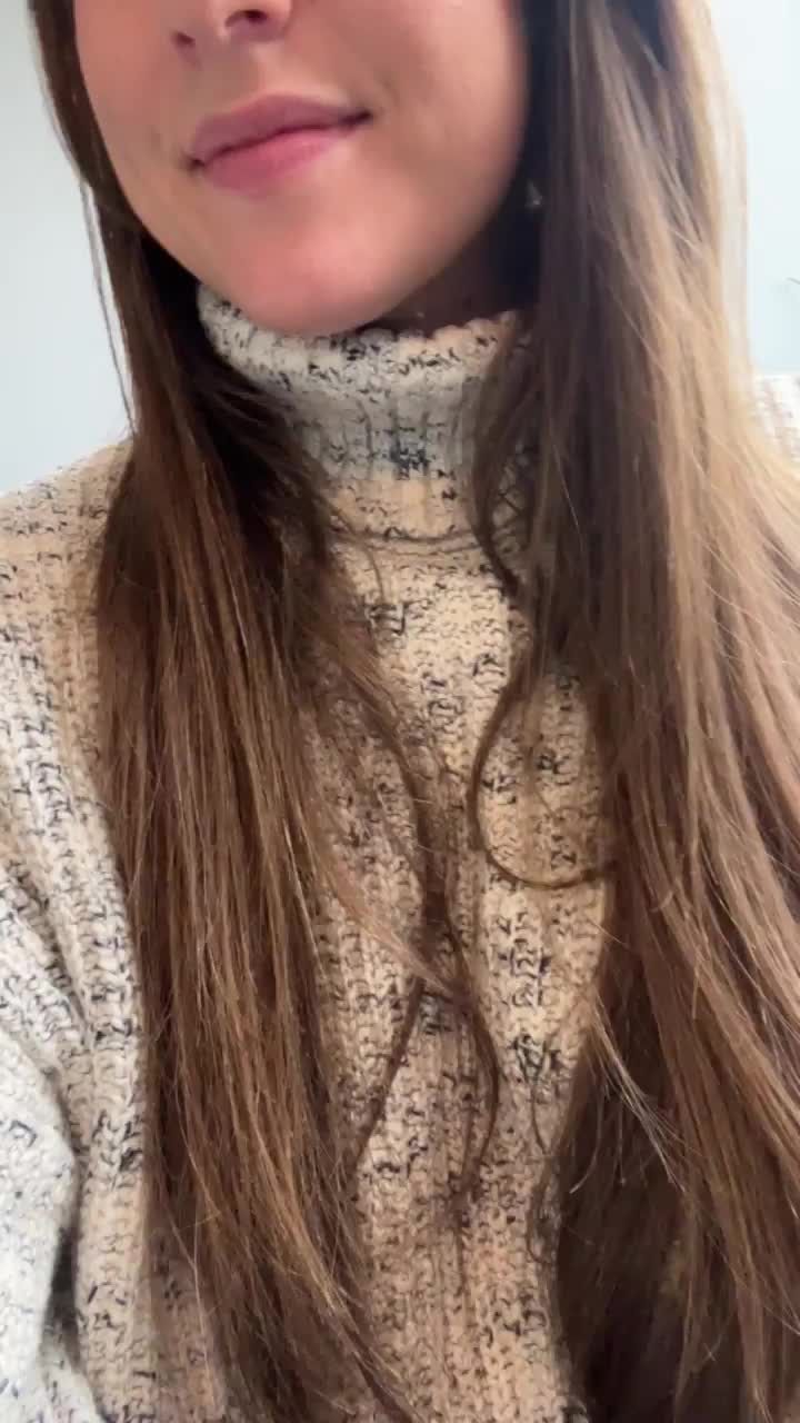 Quick little flash in the office! [gif] - free porn video