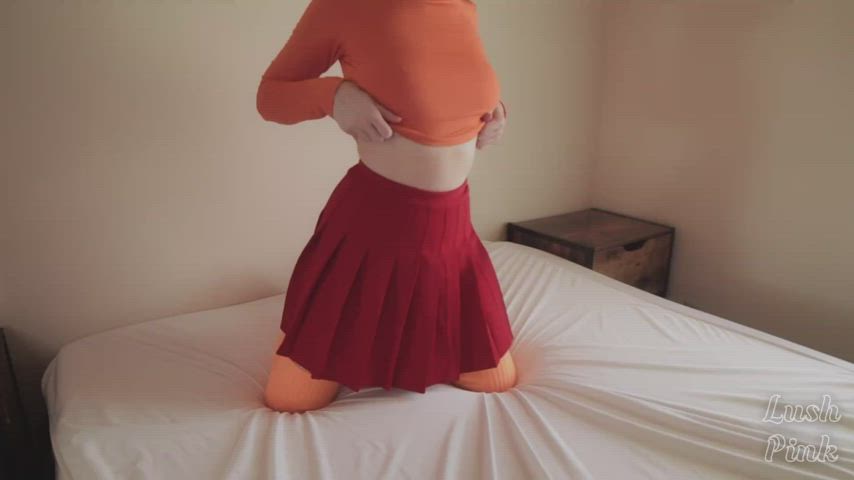 Velma Gets So Horny After Solving A Mystery (Lush Pink) [Scooby Doo] - free porn video