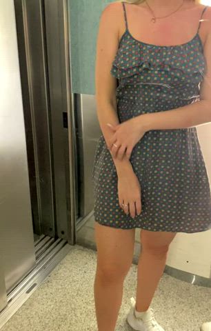 I only had one stop on the elevator to show you everything! [GIF] - free porn video