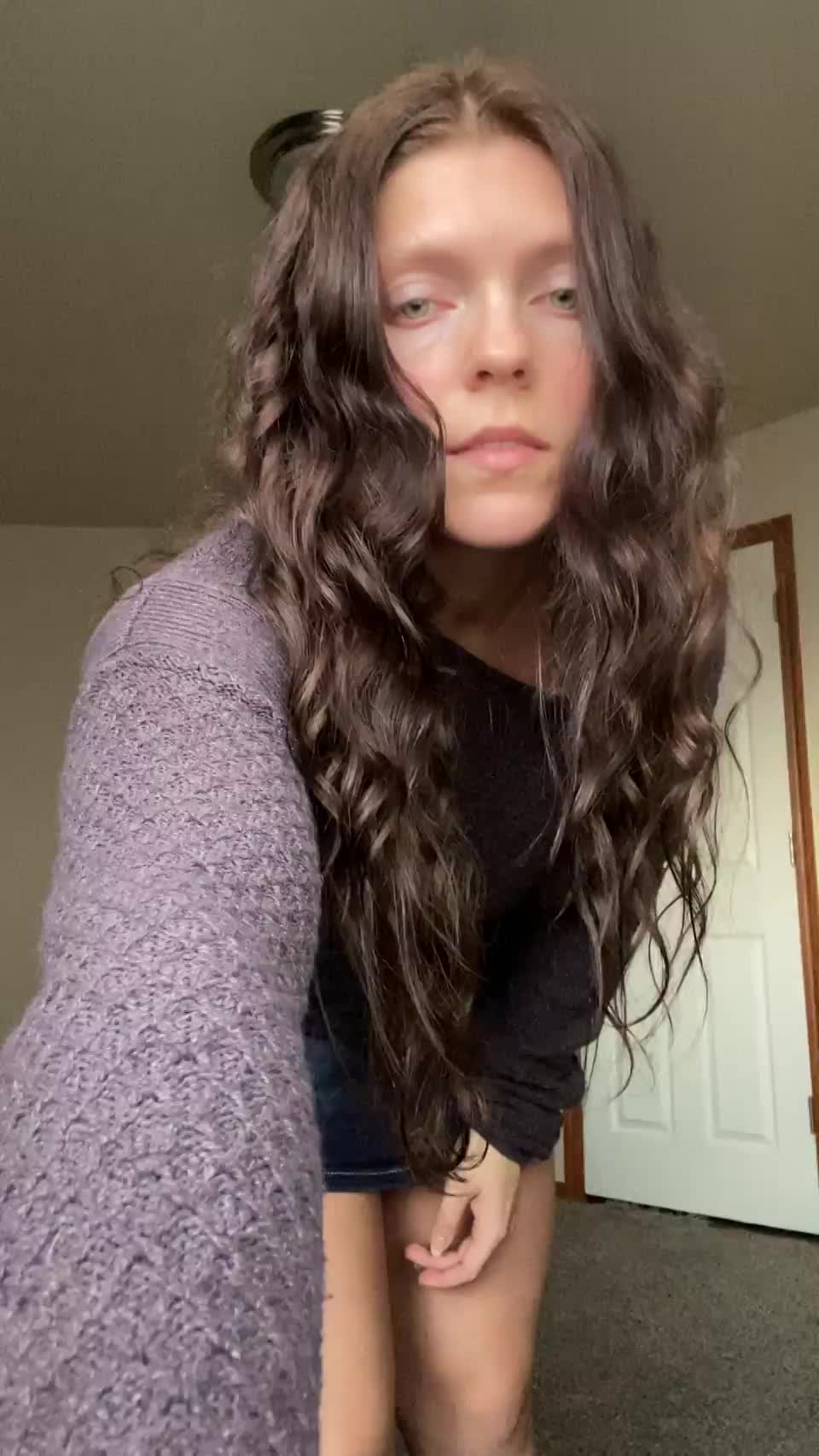 I'm begging for a creampie - free porn video