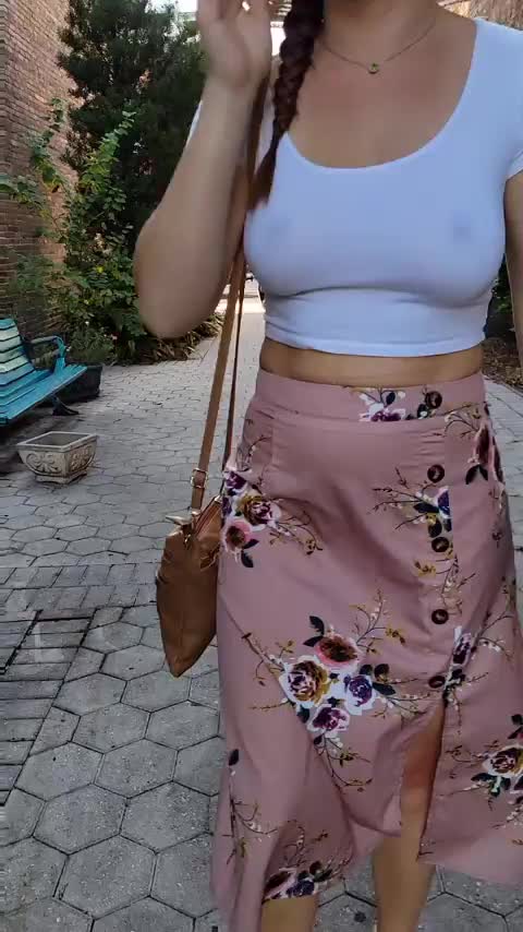 Feeling frisky tonight [gif] - free porn video