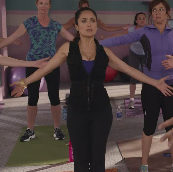 SALMA HAYEK BOUNCING BOOBS - free porn video