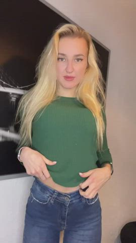 The best thing to do after a hard day of work.. get your tight sweatshirt off and give your big boobs the place they need - free porn video