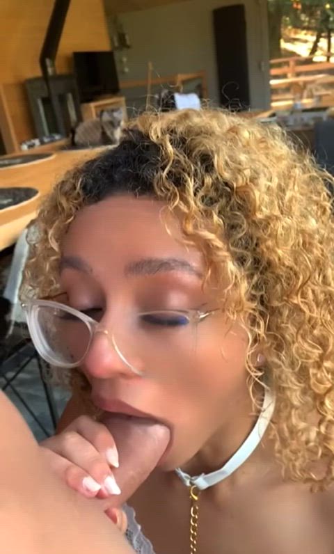 I like to keep eye contact while she is down my throat - free porn video