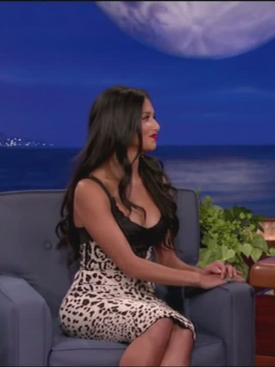 Nicole Scherzinger - Busts Conan For Staring At Her Boobs - free porn video
