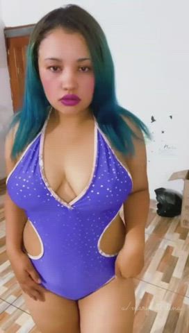 Giving married men free boners 😉 - free porn video