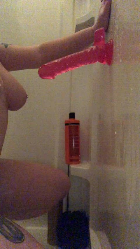 This is how I practice giving a blowjob - free porn video