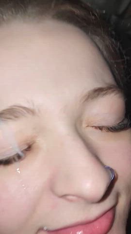 I love when it gets in my eyes after a nice bj - free porn video