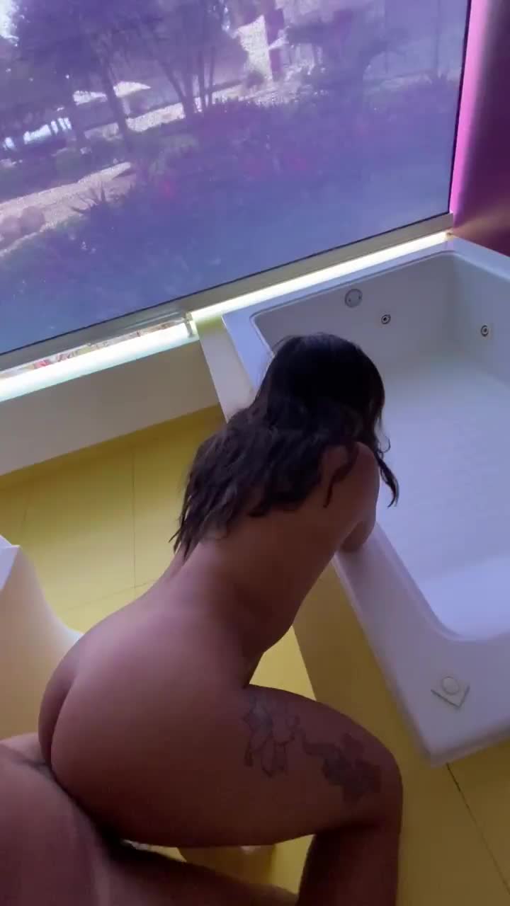 He fucked me on the patio of the resort room ! I hope somebody saw me - free porn video