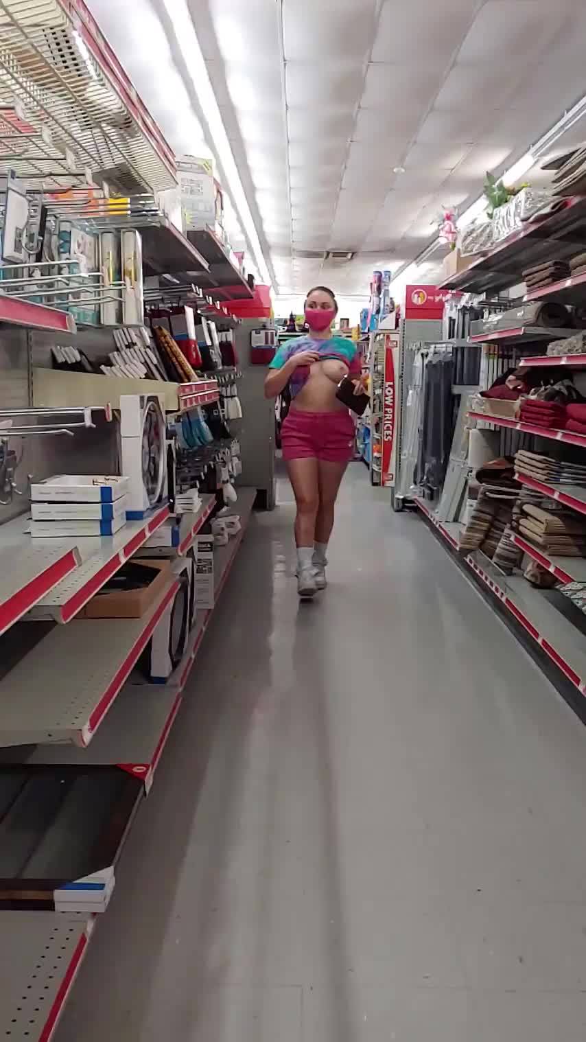 Oh I know how to act in public - free porn video