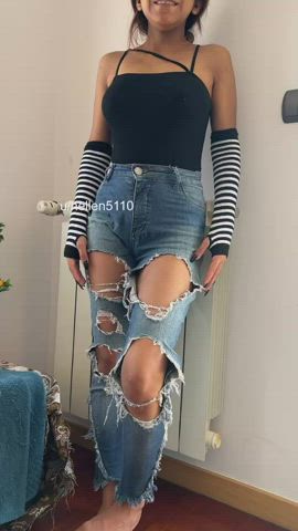 I wouldn't like to wear bra today - free porn video