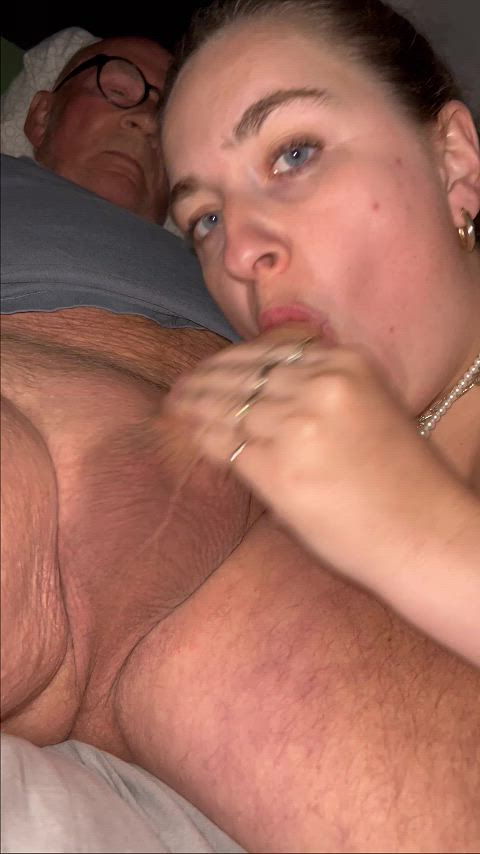 24 year old granddaughter sucking 72 year old grandpa - free porn video