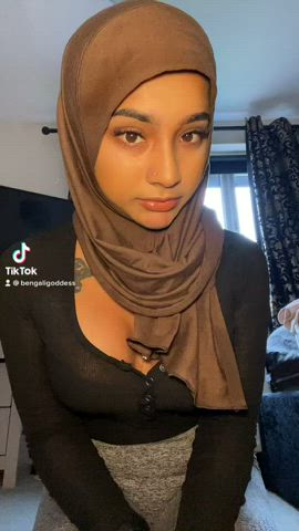 I have such a Hijabi fetish 🤤 - free porn video