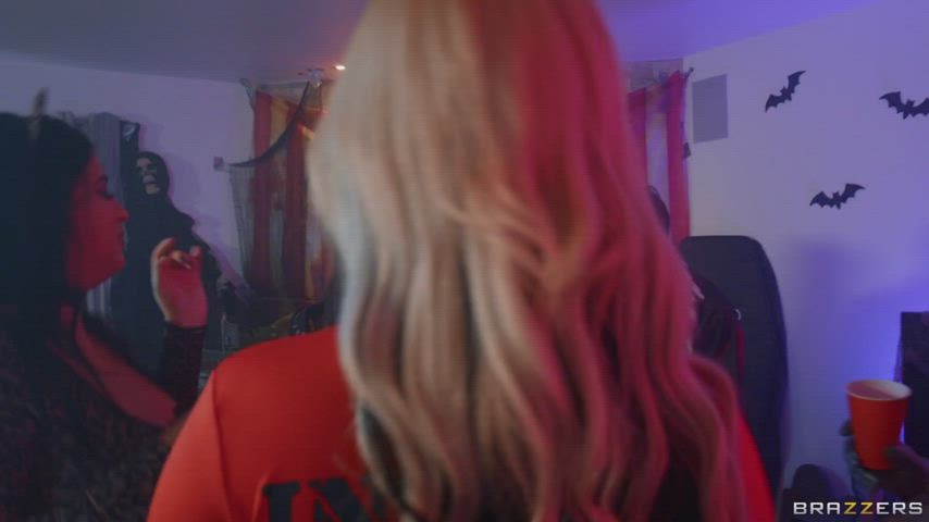[FFM] Spooky Season Does Something To People - free porn video
