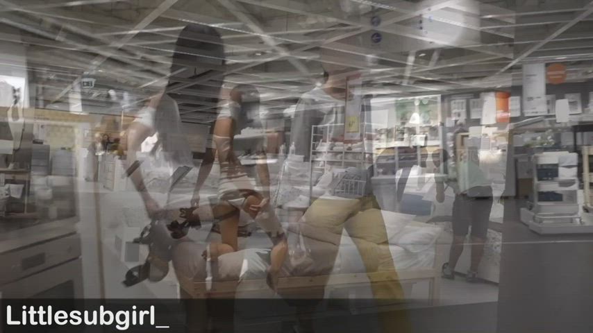 Littlesubgirl - Flashing my pussy in public - free porn video