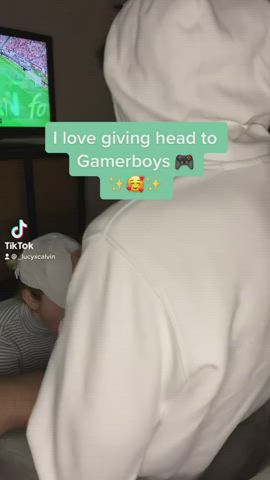 Can I suck your dick while gaming? - free porn video