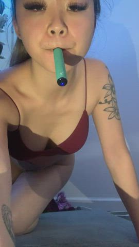 Am I a fuckable bimbo? - free porn video