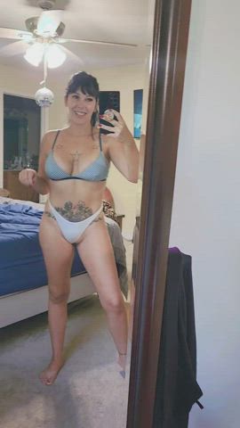 39f Mom of 2. I fuck on the 1st date, would you? - free porn video