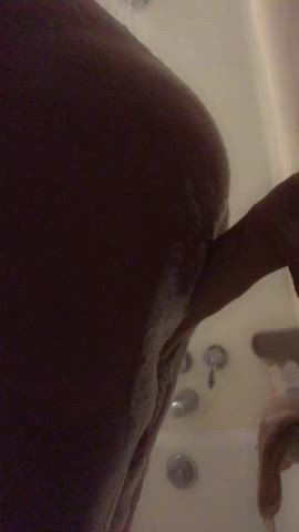 What would you do if I teased your cock like that? 🚿🧼 - free porn video
