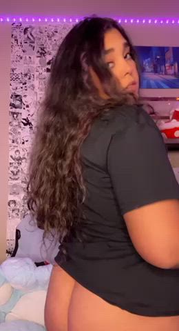 Anyone here like to eat young Latina pussy? - free porn video