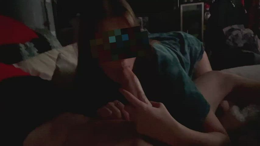 It barely fits in her mouth - free porn video