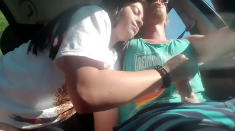 Finishing Him In Her Mouth While He Drives - free porn video