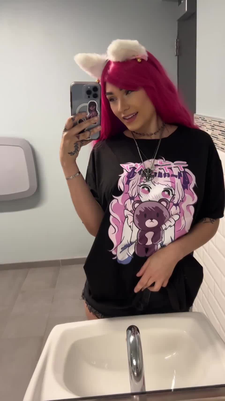 My co-workers would love this - free porn video