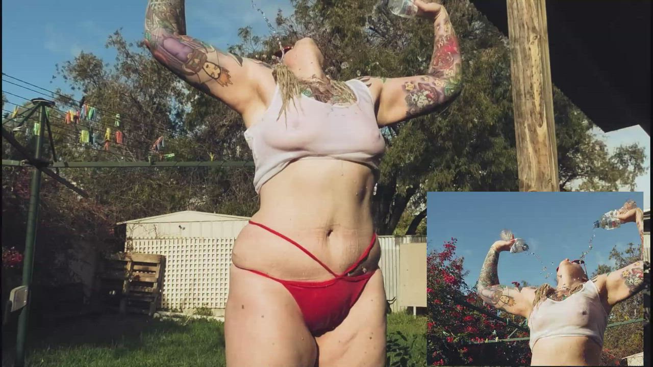 Wet slow motion bouncing tits under the Aussie sun - free porn video