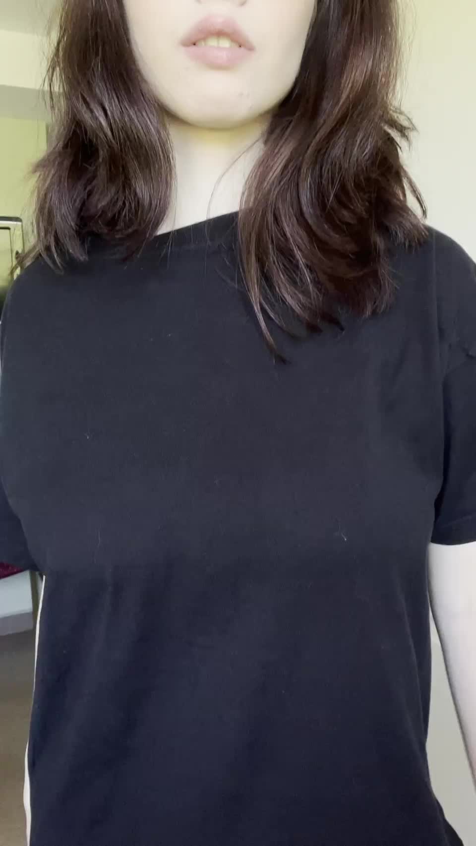 Breed me or cum on my pale boobs? - free porn video