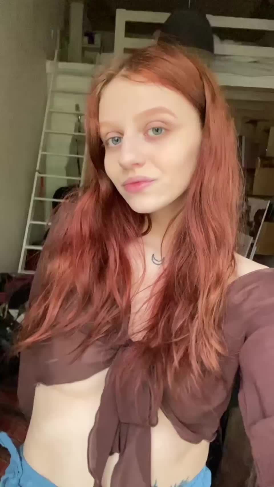My type.. A guy not afraid to cum in my pussy - free porn video