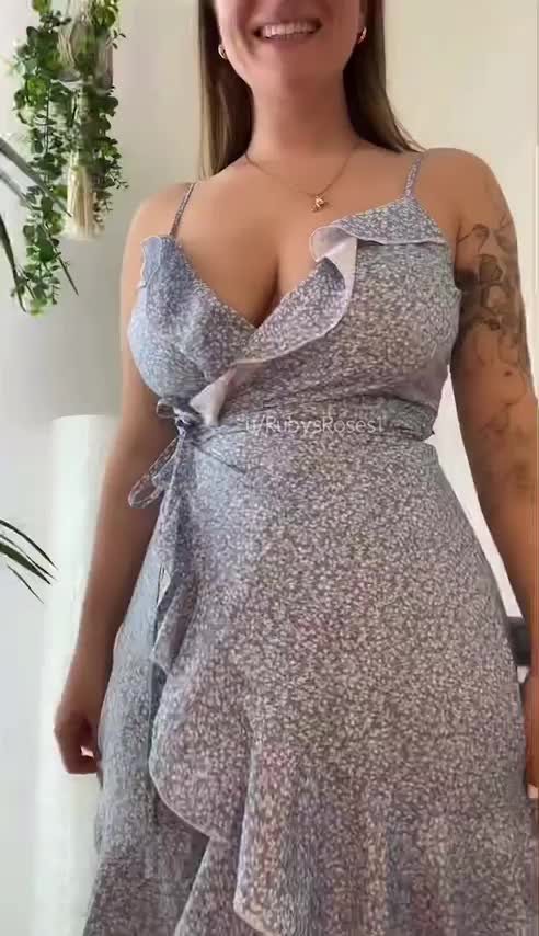 Sundress to undress in 2 seconds! 🏆 Think you can take it off quicker? - free porn video