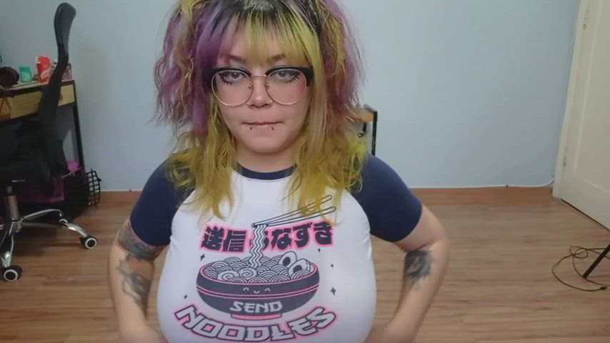 They bounce like anime tiddies in this shirt - free porn video