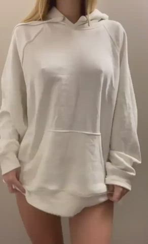 Amazing body reveal - free porn video