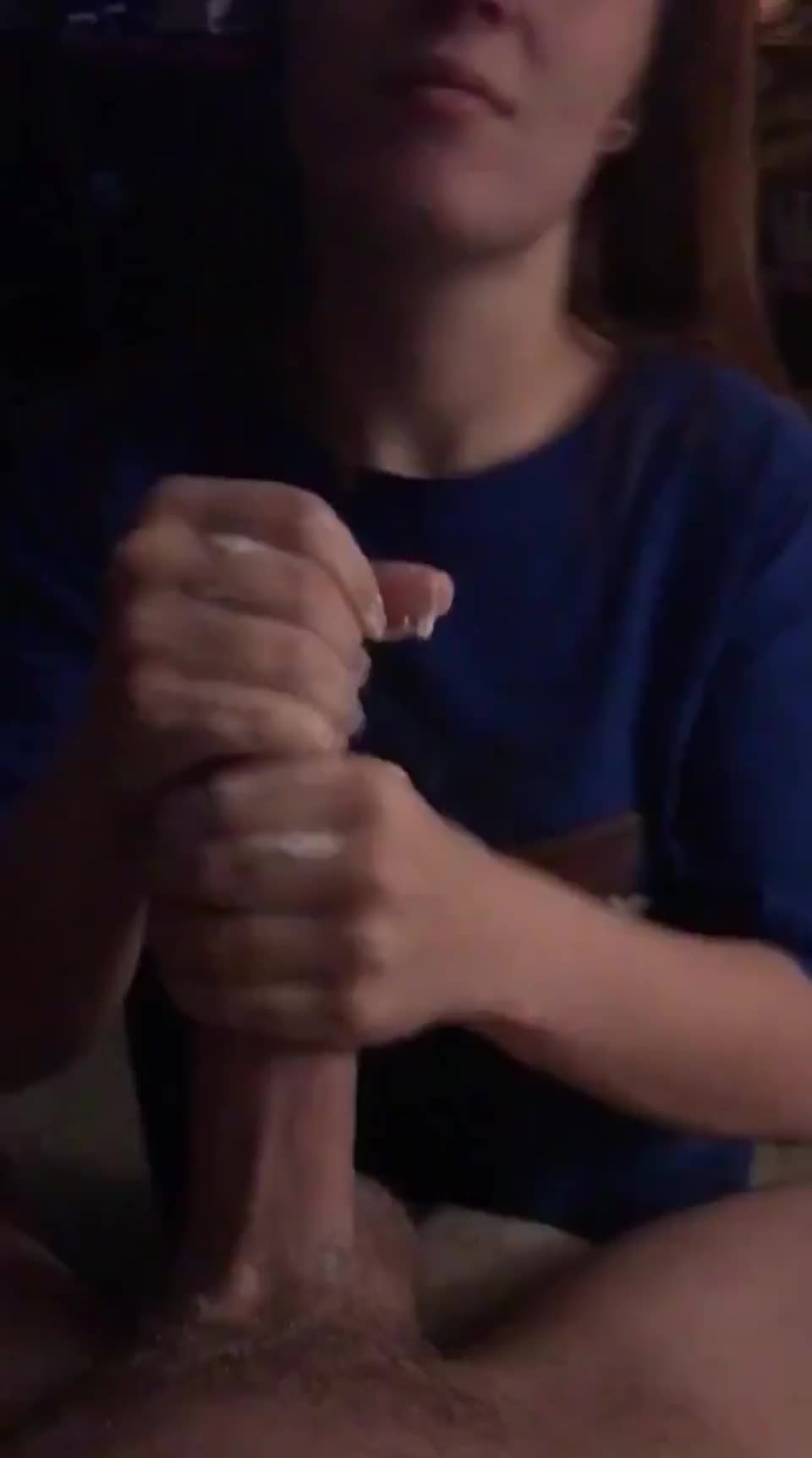 She Makes Him Squirt On Her Face - free porn video