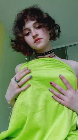Guys who appreciate teens with juicy tits are my favorite - free porn video