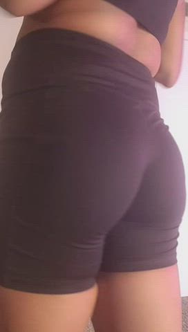 Heading to the gym 😉 - free porn video