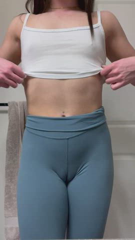 I’ll flash you at the gym - free porn video