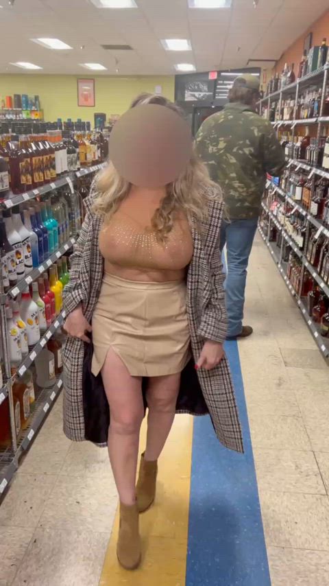 If my top isn’t see-thru enough let me lift it for you too - free porn video